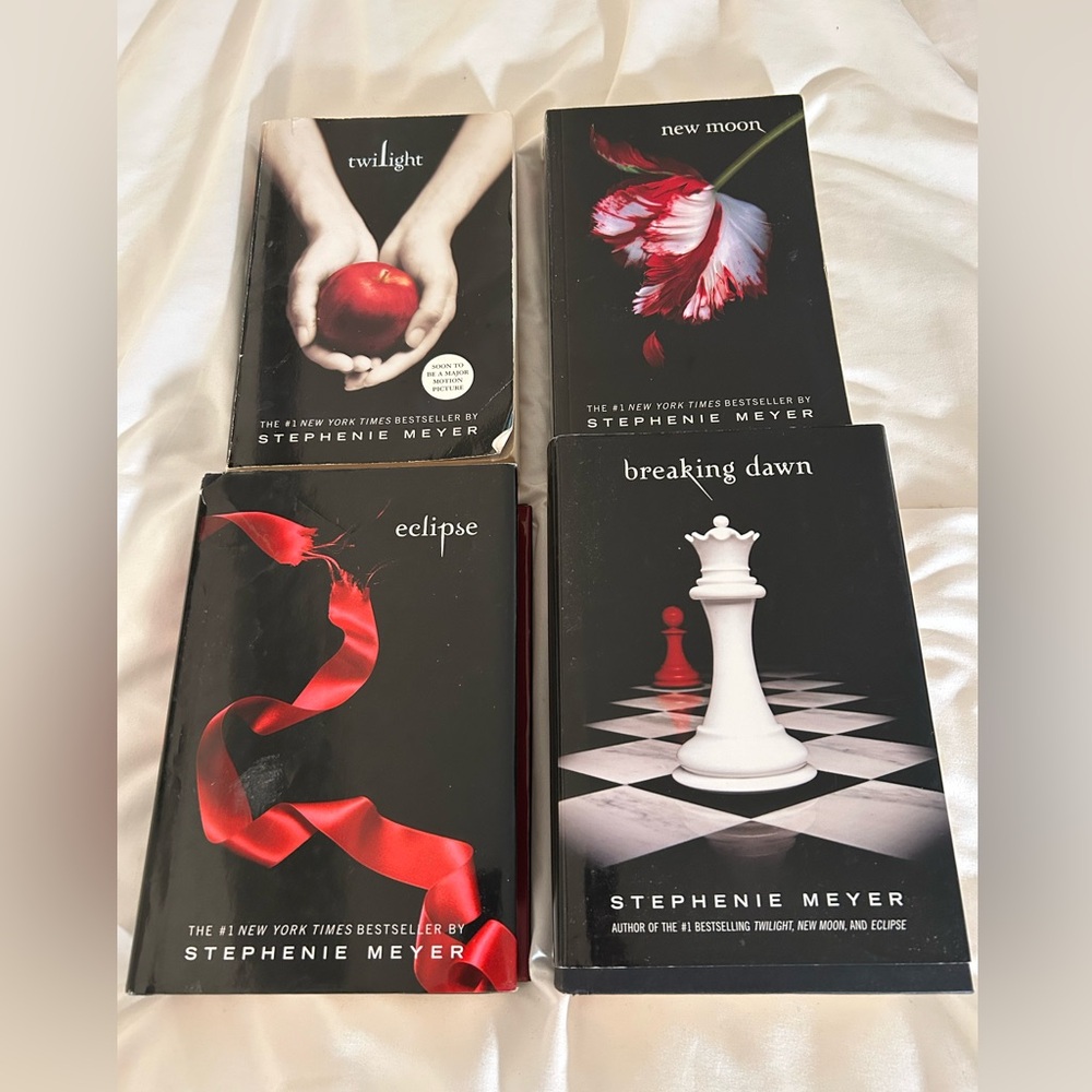 Twilight Series Book Bundle